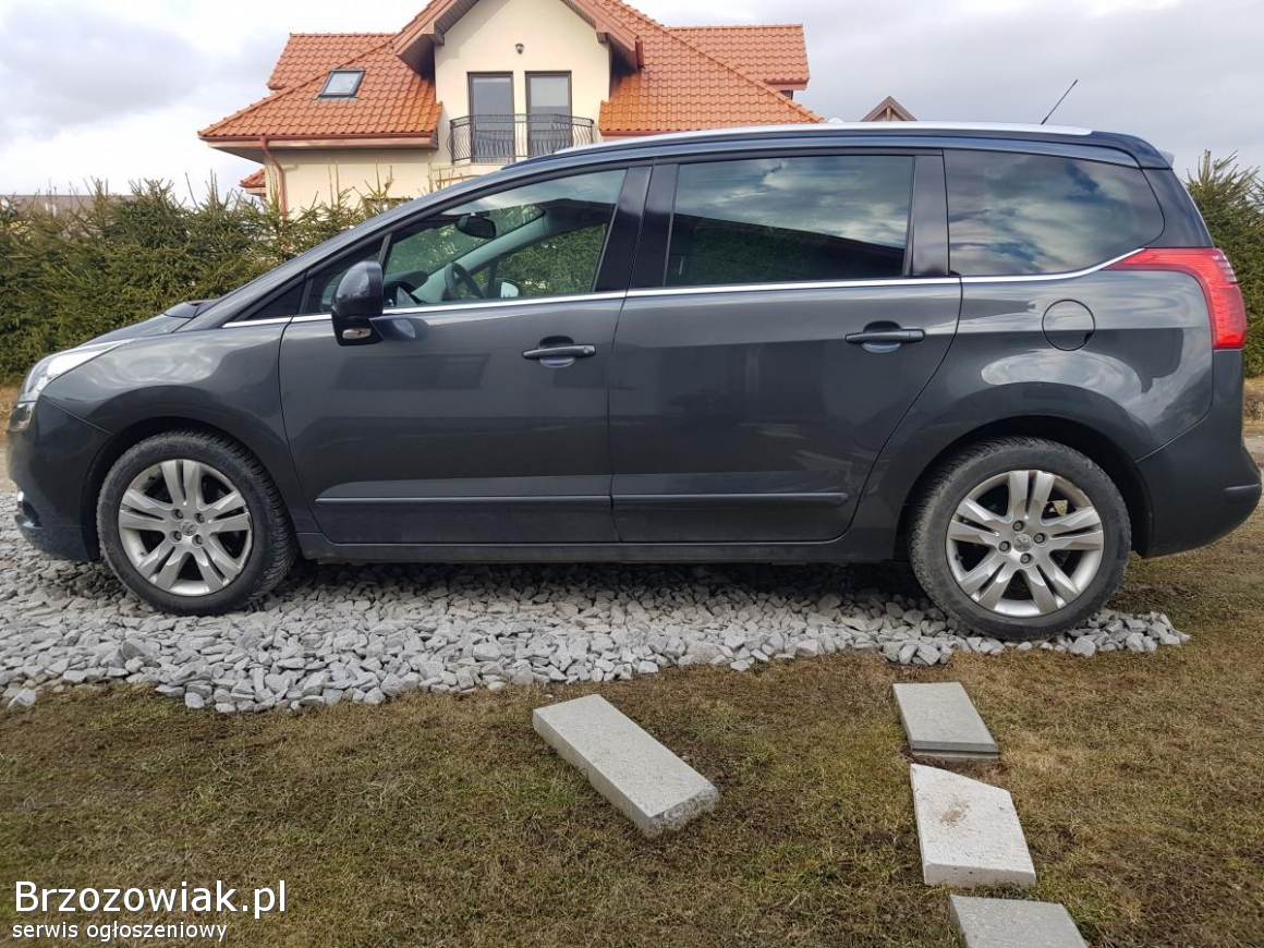 Peugeot 5008 2012