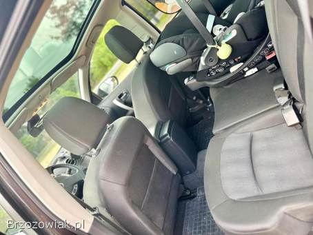 Nissan Qashqai+2 2012