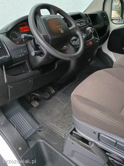 Peugeot Boxer 150 KM skrzynia 4.  9 m stan bdb