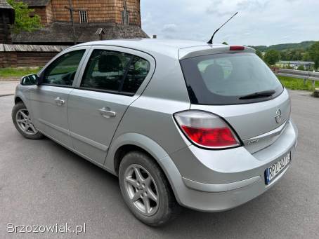 Opel Astra H 2004