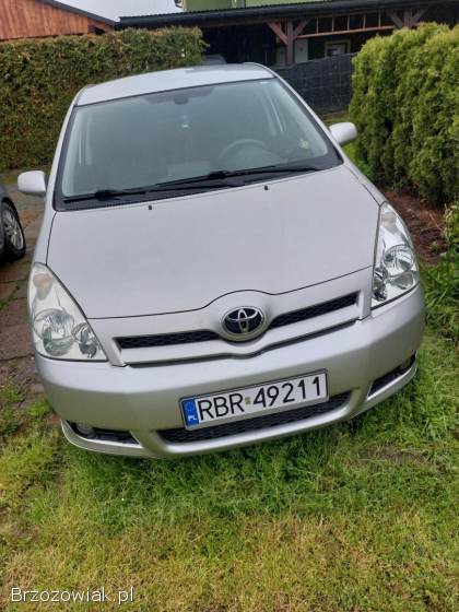 Toyota Corolla Verso 2004