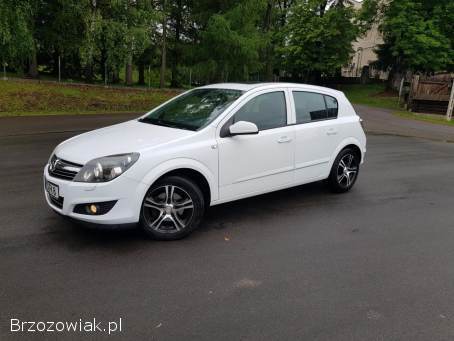 Opel Astra 1.  6 Liftmodel 2008