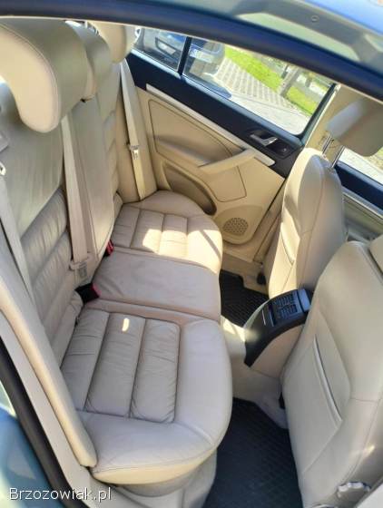 Škoda Octavia 1,  6 TDI  2010