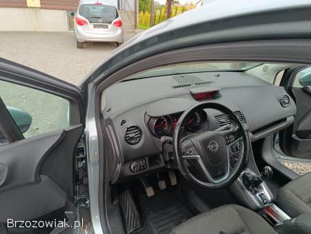 Opel Meriva 1.  4 benzyna  2011