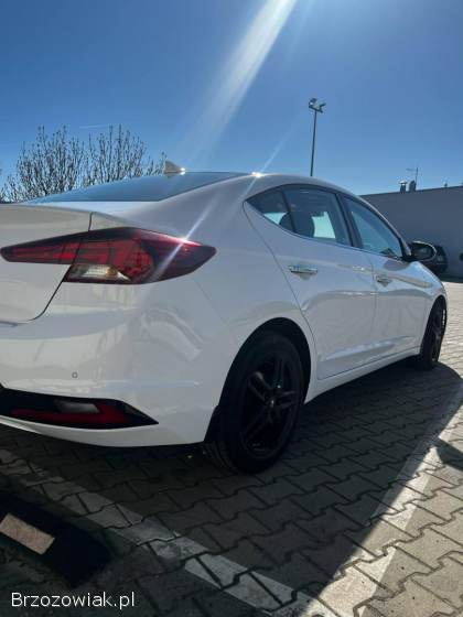 Hyundai Elantra Heckbek  2020