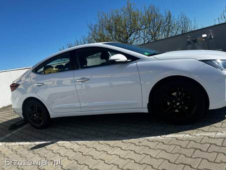 Hyundai Elantra Heckbek  2020