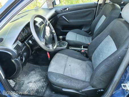 Volkswagen Passat 1.  6 b+g 97r 1997