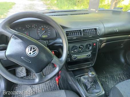 Volkswagen Passat 1.  6 b+g 97r 1997
