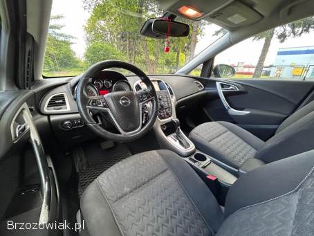 Opel Astra Automat 2012