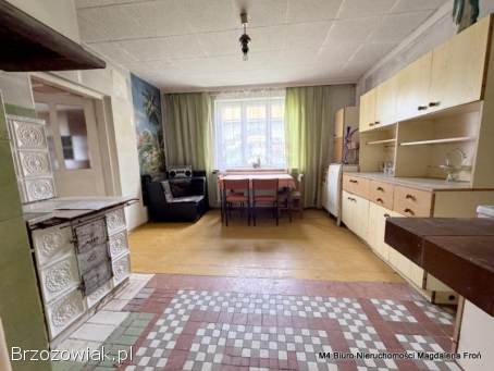 Dom z duszą w otoczeniu zieleni -  Barycz,  Domaradz.