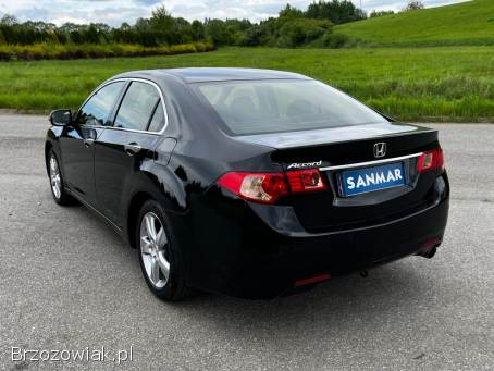 Honda Accord 2.  0i-VTEC 156KM  2014