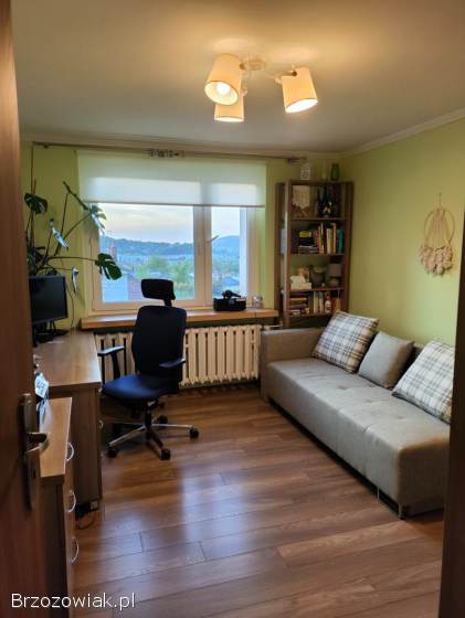 Sprzedam mieszkanie dwupokojowe o pow.  39,  9 m2 w centrum Sanoka.