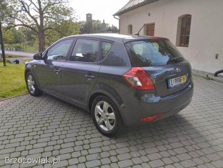 Kia Cee'd 2011