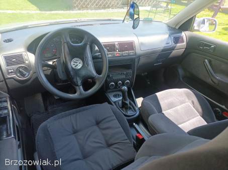 Volkswagen Golf 2004