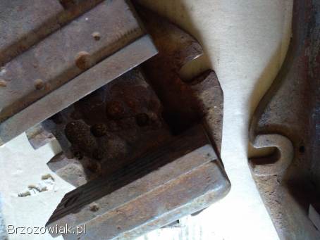 Imadło maszynowe stołowe solidne 100mm PRL