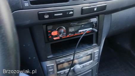 Toyota Avensis 2004