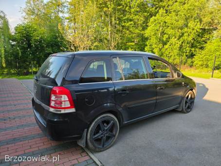Opel Zafira 7-osobowa 2010