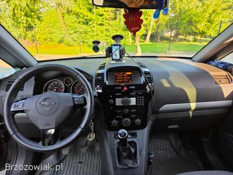 Opel Zafira 7-osobowa 2010