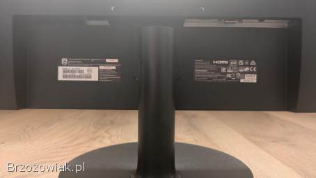 Komputer LENOVO z monitorem PHILIPS i akcesoriami