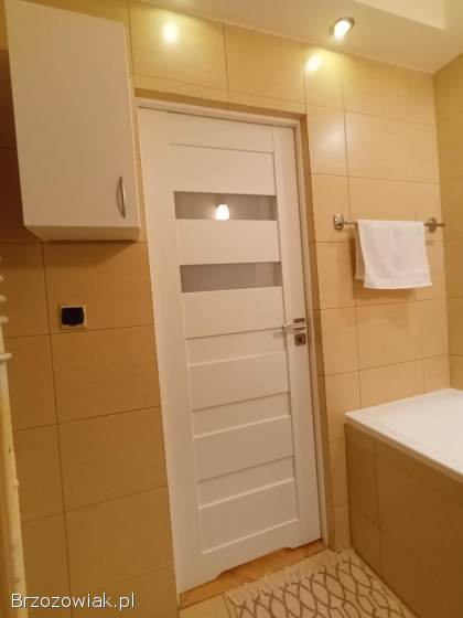 Krosno,  ul.  Mickiewicza 19/. .  3 piętro,  3 pokojowe