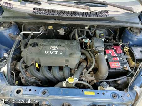 Toyota Yaris 1.  5 01r 2001