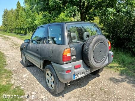 Toyota RAV4 2.  0 b+g 96r 4x4 1996