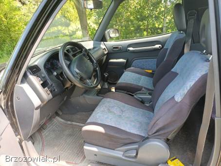 Toyota RAV4 2.  0 b+g 96r 4x4 1996