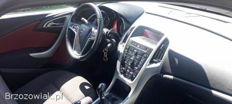 Opel Astra J zadbana  2011