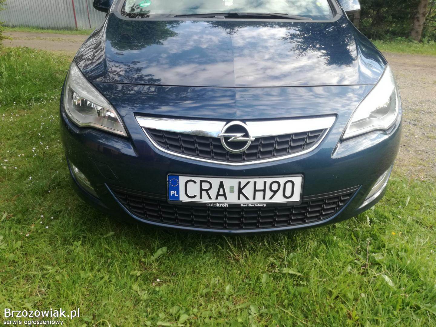 Opel Astra 2011