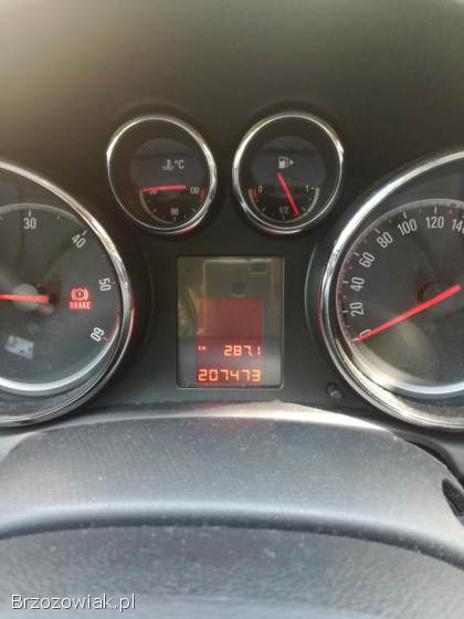 Opel Astra 2011