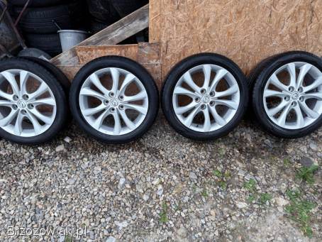 Koła letnie 5x114,  3 R17 Mazda ET46 7J + 205/50 Nokian