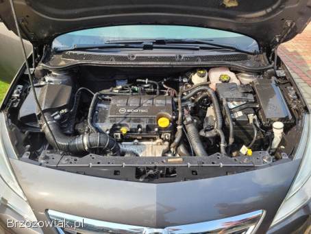 Opel Astra 2012