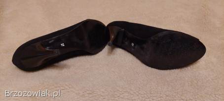 Czarne buty
