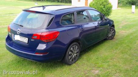 Opel Astra SPORTS TOURER 2010