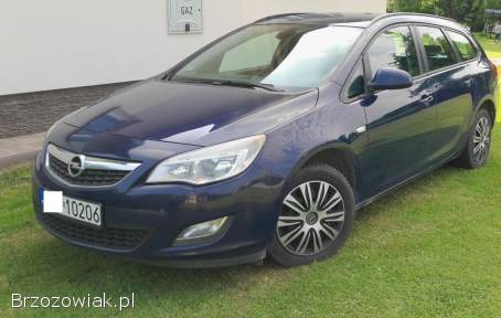 Opel Astra SPORTS TOURER 2010
