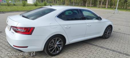 Škoda Superb 2016