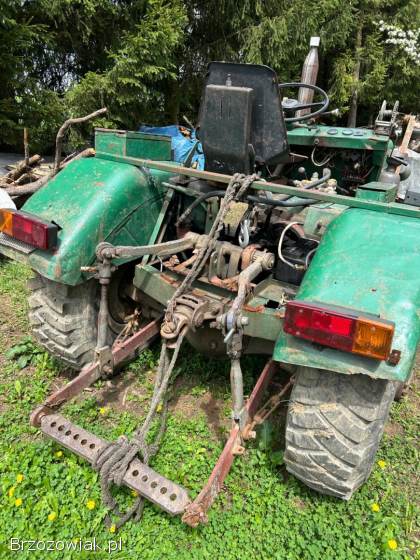 Traktor sam silnik Perkins 3p z podnośnikiem
