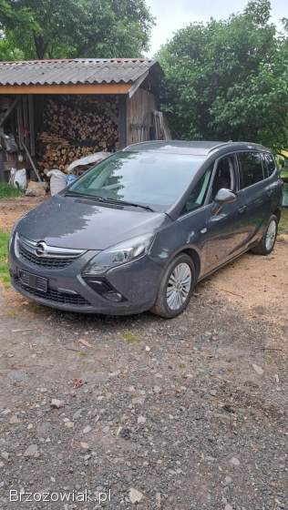 Opel Zafira 2016