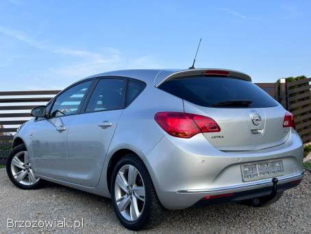 Opel Astra Turbo LIFT Alu17 2013