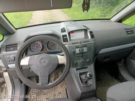 Opel Zafira 1.  9CDTI 150km 06 2006