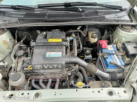 Toyota Yaris 1.  0 01r 2001
