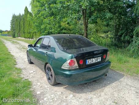 Lexus Is 2.  0 b+g 155km 00 2000
