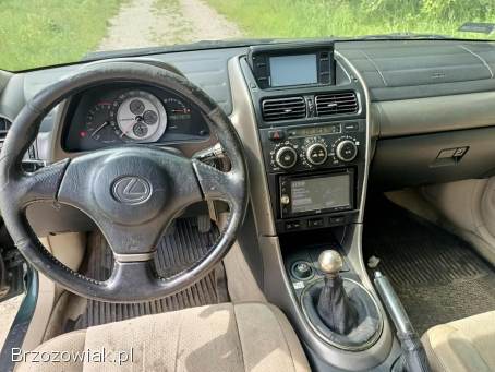 Lexus Is 2.  0 b+g 155km 00 2000
