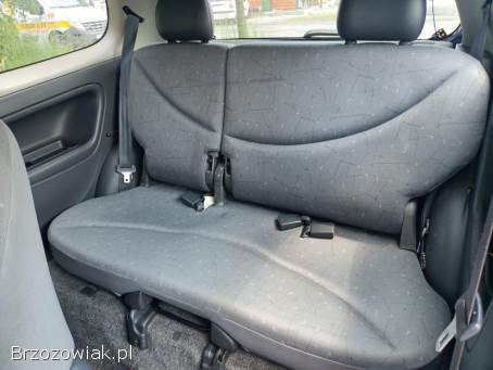 Toyota Yaris 1.  0 00r 2000