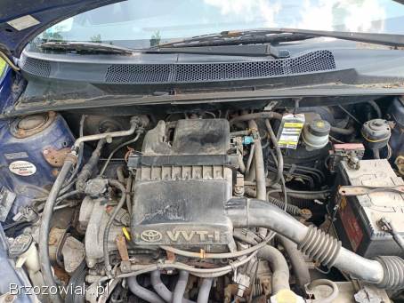 Toyota Yaris 1.  0 00r 2000