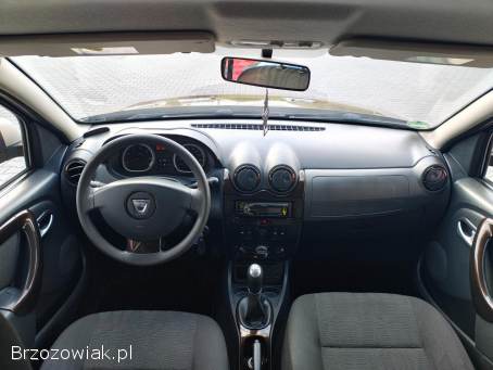 Dacia Duster 1.  6Benz.  Stan BDB 2011