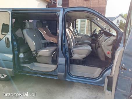 Opel Vivaro Tour 2004