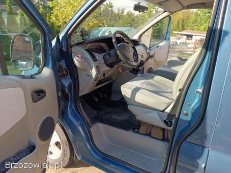 Opel Vivaro Tour 2004