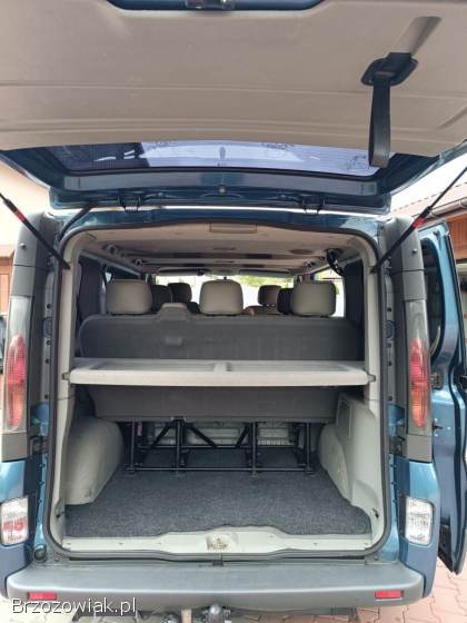 Opel Vivaro Tour 2004