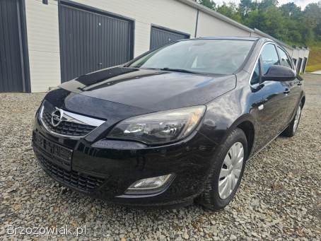 Opel Astra J Turbo Cosmo Na 2011
